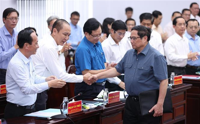 Premier vietnamita exhorta a Bac Lieu a centrarse en desarrollo verde ảnh 1 Premier vietnamita exhorta a Bac Lieu a centrarse en desarrollo verde ảnh 1