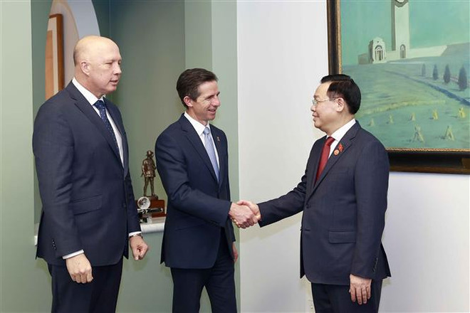Presidente parlamentario vietnamita continúa agenda de trabajo en Australia ảnh 2 Presidente parlamentario vietnamita continúa agenda de trabajo en Australia ảnh 2