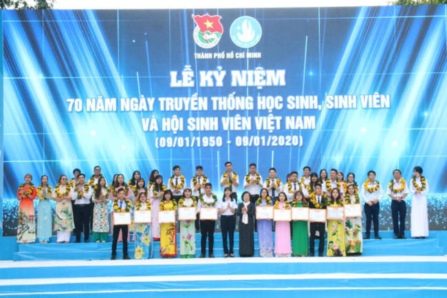 Festejan en Ciudad Ho Chi Minh aniversario del Día Nacional del Estudiante ảnh 1 Festejan en Ciudad Ho Chi Minh aniversario del Día Nacional del Estudiante ảnh 1