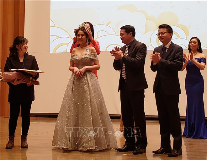 Celebra Asociación de Jóvenes y Estudiantes Vietnamitas en Japón concurso de belleza ảnh 1 Celebra Asociación de Jóvenes y Estudiantes Vietnamitas en Japón concurso de belleza ảnh 1