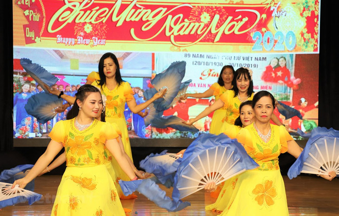 Celebra comunidad vietnamita en Macao fiesta por el Año Nuevo Lunar ảnh 1