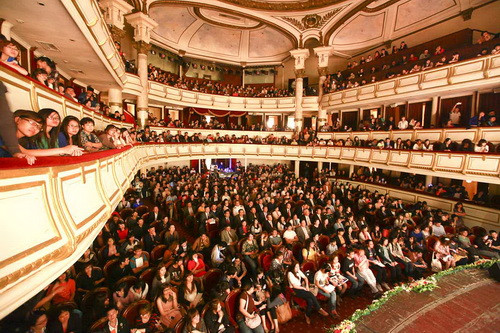 Efectúan en Vietnam programa artístico por beneficio de niños desfavorecidos ảnh 1 Efectúan en Vietnam programa artístico por beneficio de niños desfavorecidos ảnh 1