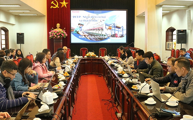Celebra tertulia en línea sobre oportunidades y desafíos del acuerdo RCEP ảnh 1 Celebra tertulia en línea sobre oportunidades y desafíos del acuerdo RCEP ảnh 1