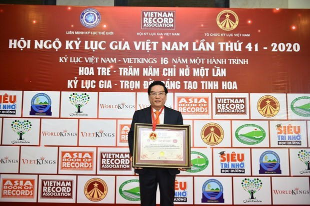 Ceremonia de izamiento de bandera de empresa vietnamita establece récord ảnh 3 Ceremonia de izamiento de bandera de empresa vietnamita establece récord ảnh 3