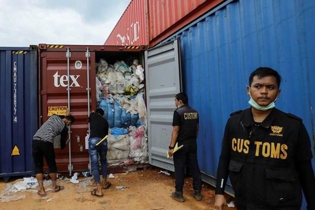 Indonesia devolverá 79 contenedores de desechos peligrosos a sus países de origen ảnh 1 Indonesia devolverá 79 contenedores de desechos peligrosos a sus países de origen ảnh 1