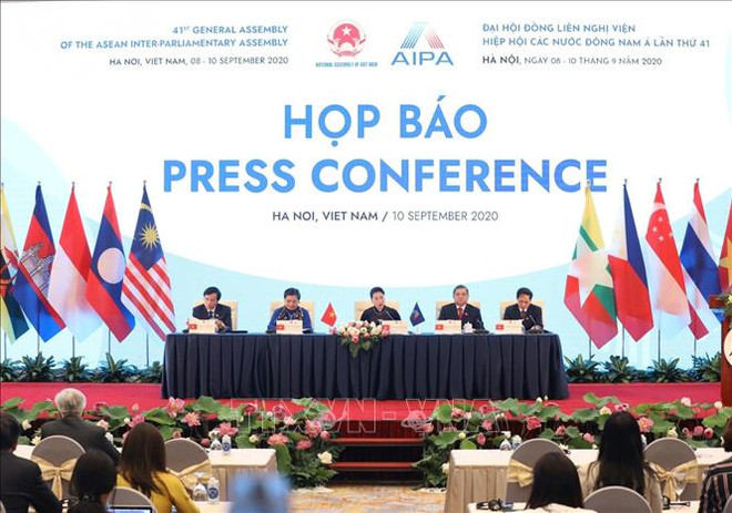 Éxitos diplomáticos consolidan postura de Vietnam en arena internacional ảnh 3 Éxitos diplomáticos consolidan postura de Vietnam en arena internacional ảnh 3