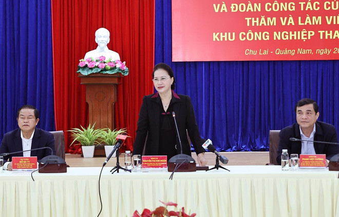 Presidenta del Parlamento vietnamita destaca esfuerzos de Quang Nam en medio de pandemia ảnh 1 Presidenta del Parlamento vietnamita destaca esfuerzos de Quang Nam en medio de pandemia ảnh 1