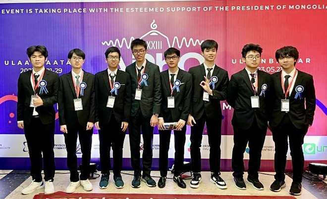 Vietnam gana cuatro medallas en la Olimpiada de Física de Asia - Pacífico ảnh 2