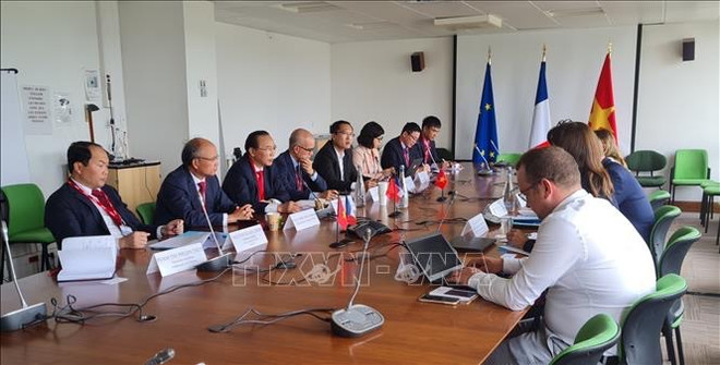 Vietnam asiste a la 90 sesión de la Organización Mundial de Sanidad Animal ảnh 2 Vietnam asiste a la 90 sesión de la Organización Mundial de Sanidad Animal ảnh 2