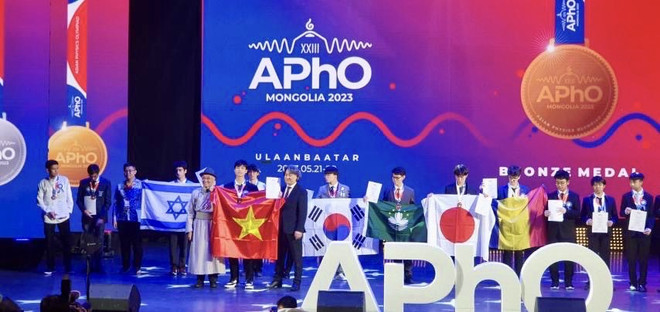 Vietnam gana cuatro medallas en la Olimpiada de Física de Asia - Pacífico ảnh 1