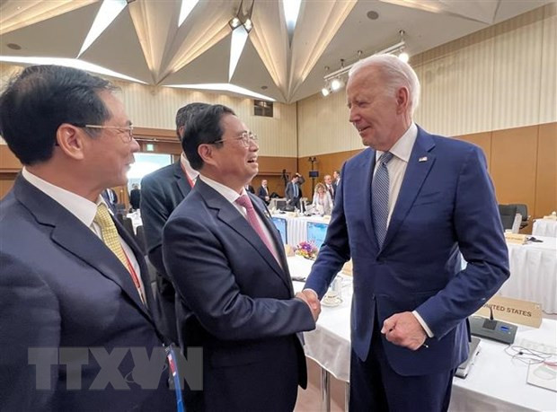 Premier de Vietnam se reúne con el presidente estadounidense Joe Biden ảnh 1 Premier de Vietnam se reúne con el presidente estadounidense Joe Biden ảnh 1