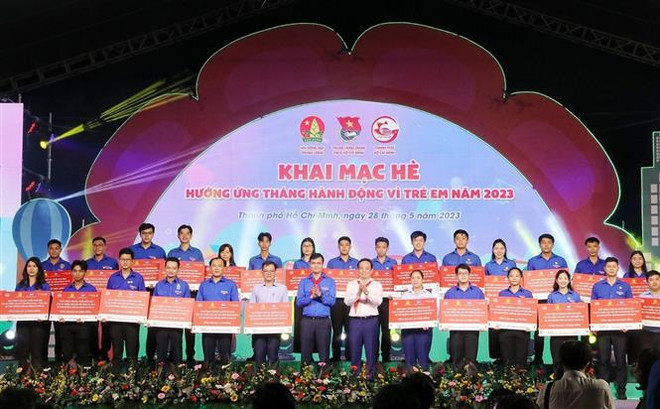 Instan a crear entorno saludable para desarrollo integral de niños ảnh 3