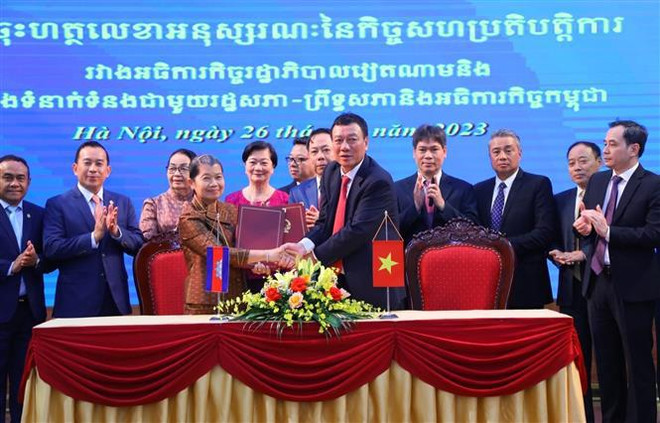 Agilizan lazos entre Vietnam y Camboya en inspección ảnh 1 Agilizan lazos entre Vietnam y Camboya en inspección ảnh 1