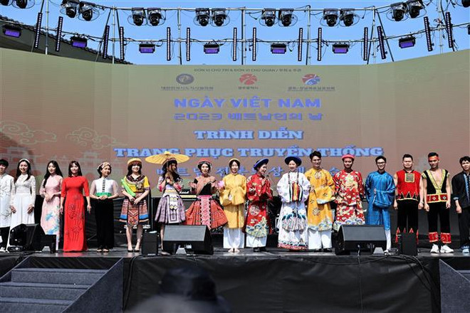 Divulgan cultura vietnamita en la ciudad surcoreana de Gwangju ảnh 2 Divulgan cultura vietnamita en la ciudad surcoreana de Gwangju ảnh 2