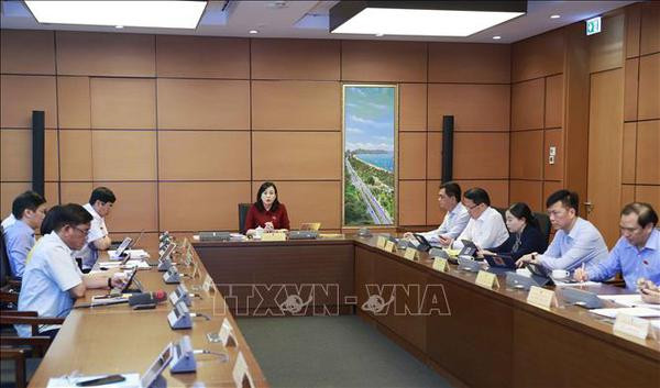 Prosigue Parlamento de Vietnam debate sobre desarrollo socioeconómico ảnh 1 Prosigue Parlamento de Vietnam debate sobre desarrollo socioeconómico ảnh 1