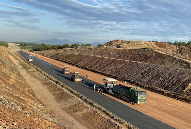 Debate Parlamento vietnamita designación de capital para desarrollo socioeconómico ảnh 2 Debate Parlamento vietnamita designación de capital para desarrollo socioeconómico ảnh 2