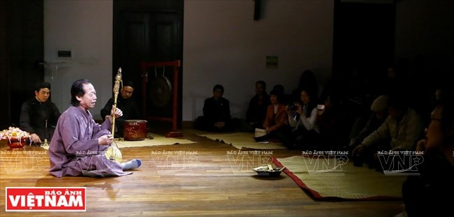 El Artista del Pueblo Xuan Hoach y el canto Xam ảnh 1 El Artista del Pueblo Xuan Hoach y el canto Xam ảnh 1