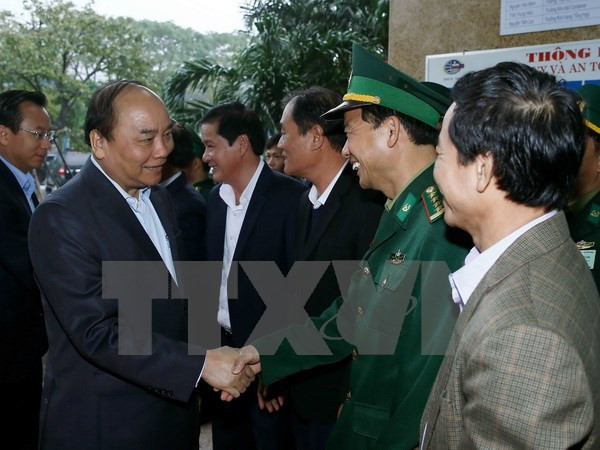 Premier de Vietnam: “Puertos marítimos son el corazón de la economía” ảnh 1