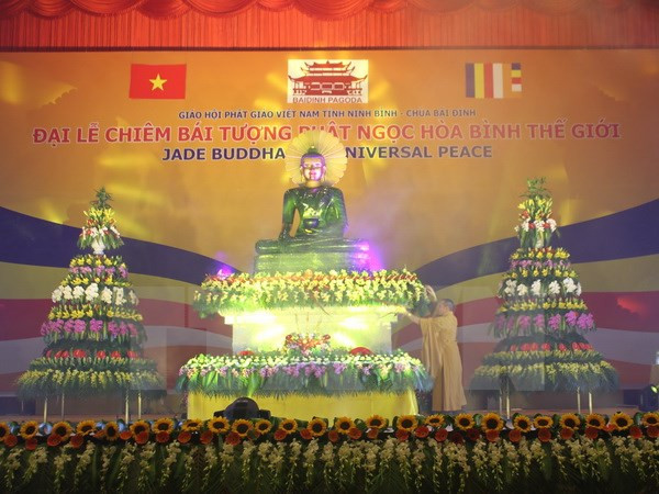 Llega a Soc Trang estatua de Buda de jade más grande del mundo ảnh 1