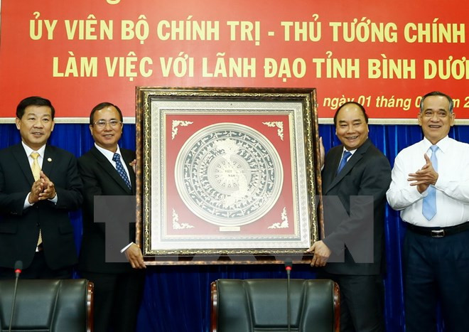 Premier urge a Binh Duong a convertirse en pionero de economía nacional ảnh 1 Premier urge a Binh Duong a convertirse en pionero de economía nacional ảnh 1