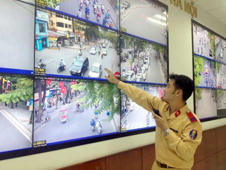 Proponen instalar más cámaras para supervisar tráfico en Hanoi ảnh 1