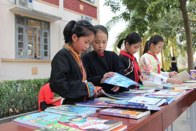 Vietnam imprimirá 30 mil libros para niños en zonas montañosas ảnh 1