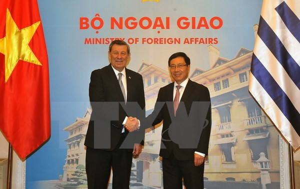Vietnam y Uruguay proponen crear un comité para cooperación económica ảnh 1 Vietnam y Uruguay proponen crear un comité para cooperación económica ảnh 1