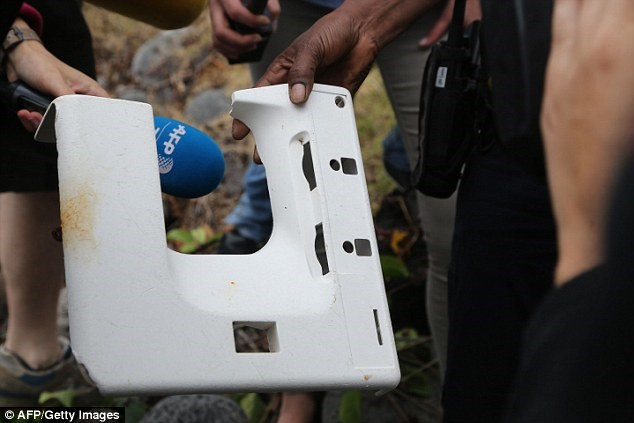 Hallan otro fragmento sospechoso del MH370 ảnh 1 Hallan otro fragmento sospechoso del MH370 ảnh 1