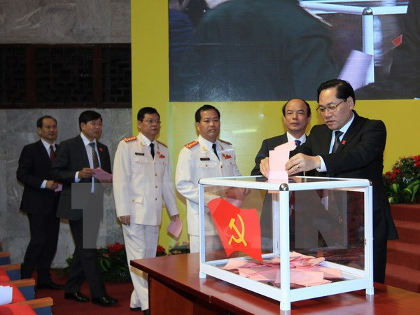 Comité Partidista de Hanoi publica lista del órgano permanente ảnh 1