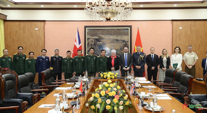 Vietnam y Reino Unido trazan orientaciones para futura cooperación en defensa ảnh 1 Vietnam y Reino Unido trazan orientaciones para futura cooperación en defensa ảnh 1