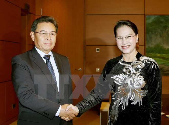Líder parlamentaria de Vietnam recibe al jefe de organización de masas de Laos ảnh 1 Líder parlamentaria de Vietnam recibe al jefe de organización de masas de Laos ảnh 1