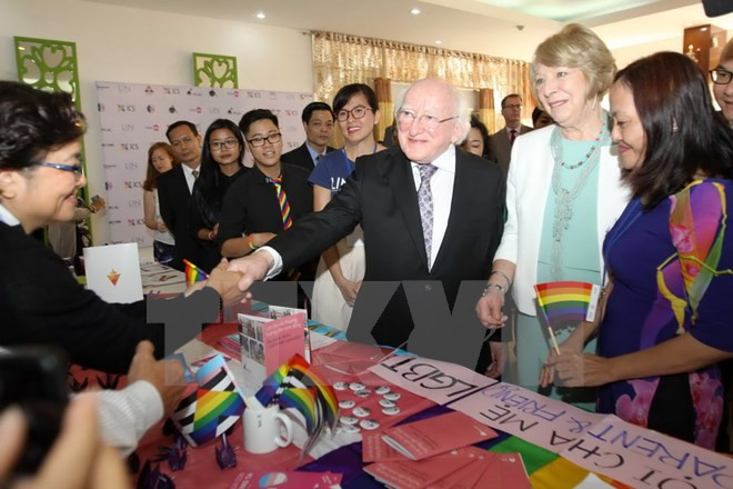 Presidente de Irlanda concluye visita estatal a Vietnam ảnh 1 Presidente de Irlanda concluye visita estatal a Vietnam ảnh 1
