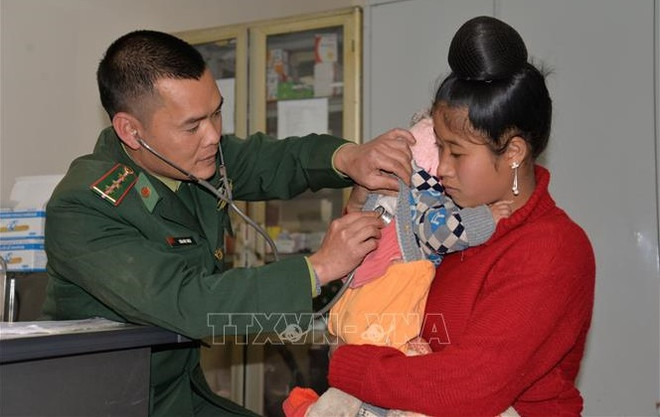 Aprueban programa de médicos militares y civiles para la mejora de sanidad pública en Vietnam ảnh 1