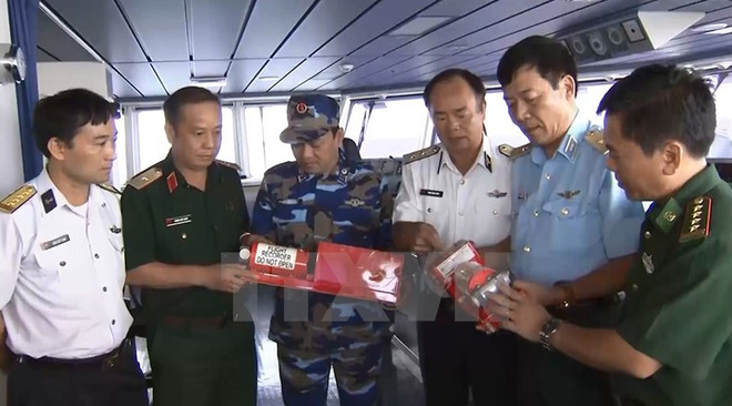 Recuperan cajas negras de avión CASA 212 accidentado en el mar ảnh 1 Recuperan cajas negras de avión CASA 212 accidentado en el mar ảnh 1