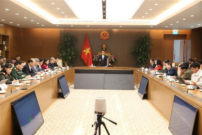 Aplican medidas de distanciamiento social en ciudad vietnamita tras serie de casos locales ảnh 2