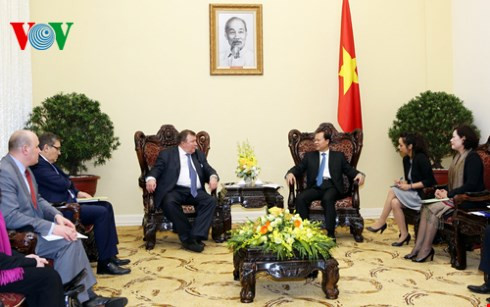 Vietnam reitera apoyo a reforma del Banco Internacional de Inversión ảnh 1 Vietnam reitera apoyo a reforma del Banco Internacional de Inversión ảnh 1