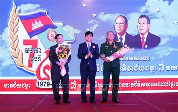 Vietnam y Camboya fomentan nexos de amistad tradicional y cooperación integral ảnh 1 Vietnam y Camboya fomentan nexos de amistad tradicional y cooperación integral ảnh 1
