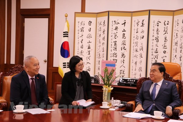 Líder parlamentario de Corea del Sur resalta importancia de Vietnam en política de su país ảnh 1 Líder parlamentario de Corea del Sur resalta importancia de Vietnam en política de su país ảnh 1