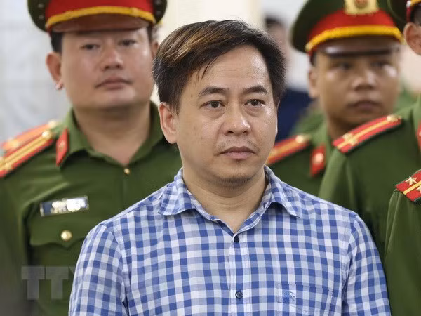Condenados a prisón tres individuos por revelar secretos de Estado de Vietnam ảnh 1
