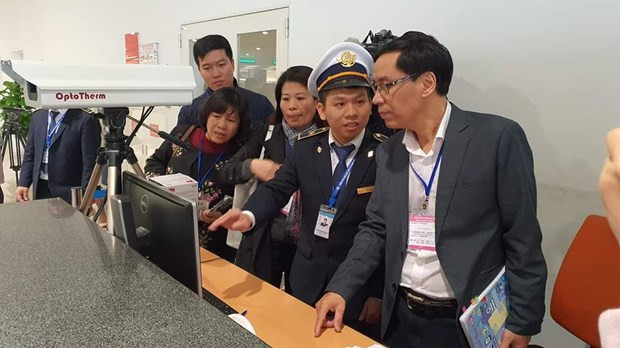 Inspeccionan labores preventivas del virus nCoV en aeropuertos de Vietnam ảnh 1  Inspeccionan labores preventivas del virus nCoV en aeropuertos de Vietnam ảnh 1