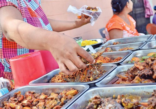 Decenas de alumnos hospitalizados por intoxicación alimentaria en Camboya ảnh 1 Decenas de alumnos hospitalizados por intoxicación alimentaria en Camboya ảnh 1