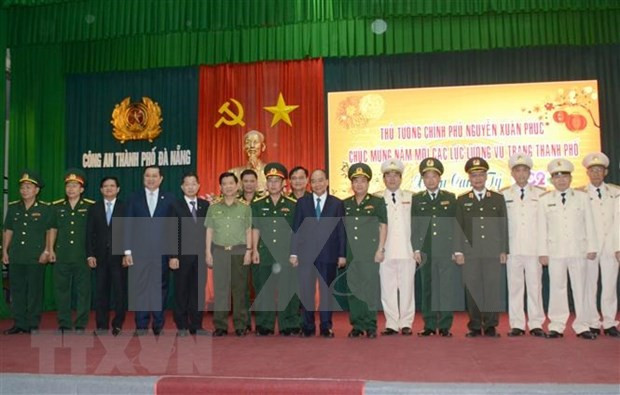 Visita premier de Vietnam a Da Nang en primer día del Año de la Rata ảnh 1 Visita premier de Vietnam a Da Nang en primer día del Año de la Rata ảnh 1