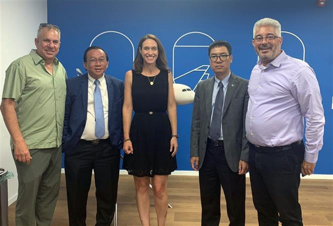 Vietjet Air y EL AL Israel Airlines discuten cooperación ảnh 1