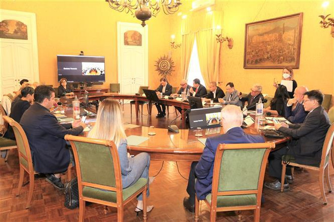 Vietnam promueve cooperación con región italiana de Campania ảnh 1