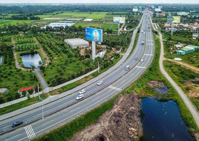 Proponen inversión para autopista que atraviesa Hung Yen ảnh 1