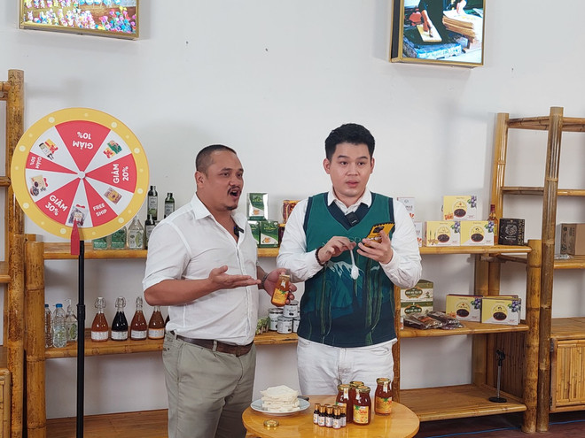 Hanoi mejora promoción de productos OCOP en plataforma TikTok ảnh 1 Hanoi mejora promoción de productos OCOP en plataforma TikTok ảnh 1
