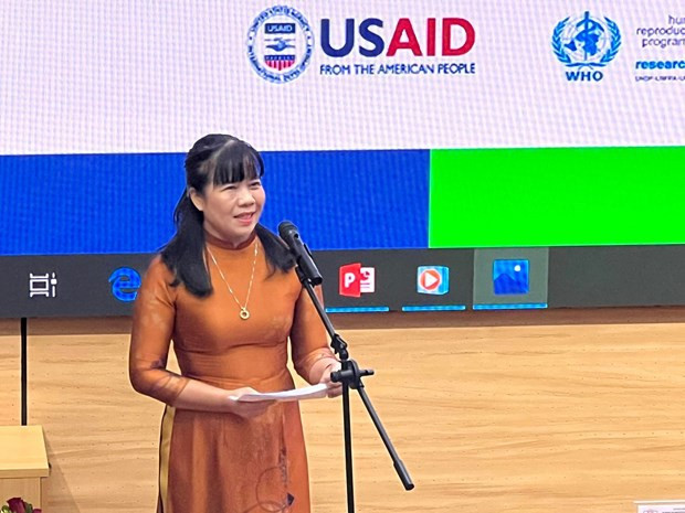 Otros estudiantes se gradúan del programa internacional de salud pública en Vietnam ảnh 2 Otros estudiantes se gradúan del programa internacional de salud pública en Vietnam ảnh 2