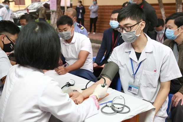 Casi 800 trabajadores de la salud en Vietnam participan en donación voluntaria de sangre ảnh 1 Casi 800 trabajadores de la salud en Vietnam participan en donación voluntaria de sangre ảnh 1