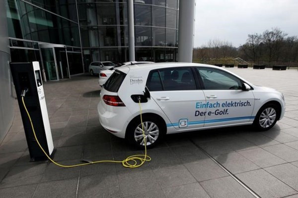 Indonesia acelera desarrollo de ecosistemas de vehículos eléctricos ảnh 1 Indonesia acelera desarrollo de ecosistemas de vehículos eléctricos ảnh 1