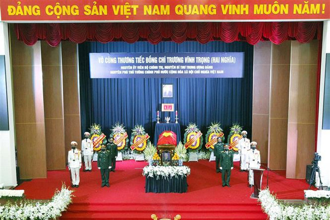 Efectúan honras fúnebres al exvicepremier de Vietnam Truong Vinh Trong ảnh 2 Efectúan honras fúnebres al exvicepremier de Vietnam Truong Vinh Trong ảnh 2